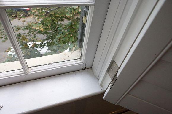 3rd Floor, MBR, right window