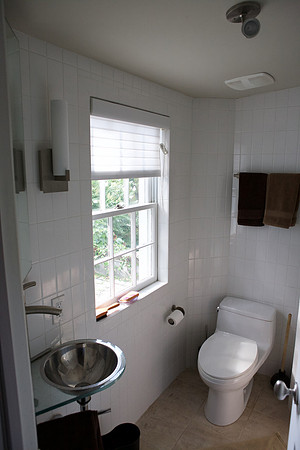 3rd floor, Bath, rear-facing window