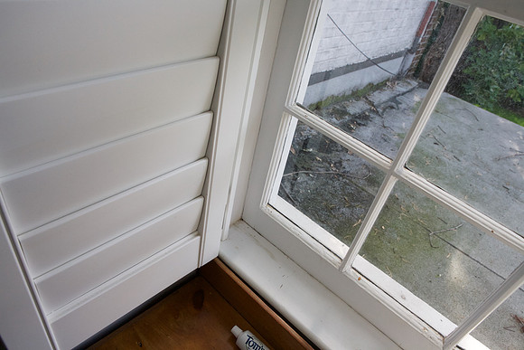 3rd floor, Hall, rear-facing window